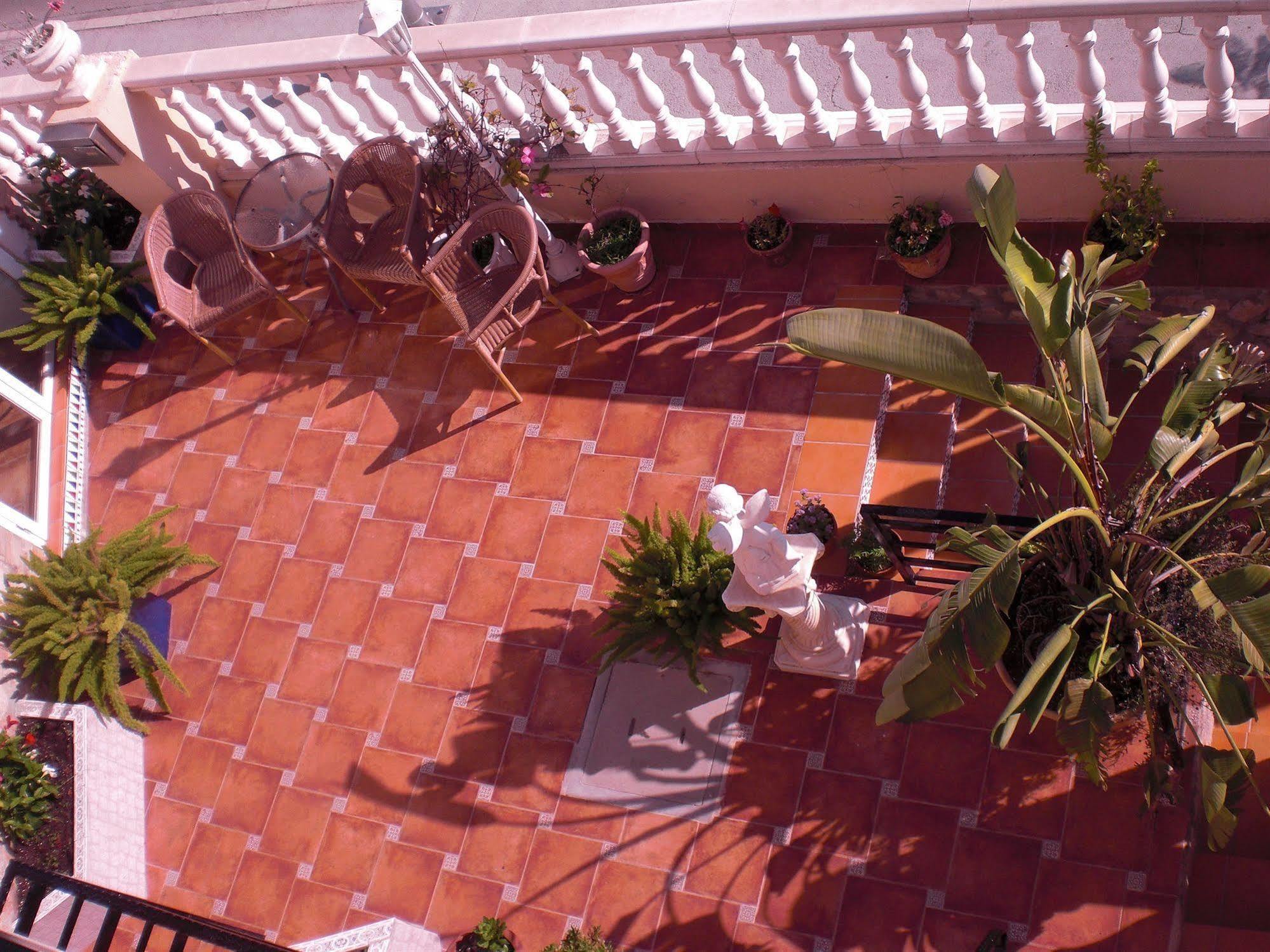 Hostal Residencial La Paloma II Кальпе Екстер'єр фото